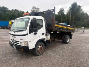 2010 Hino 300