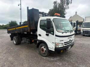 2010 Hino 300