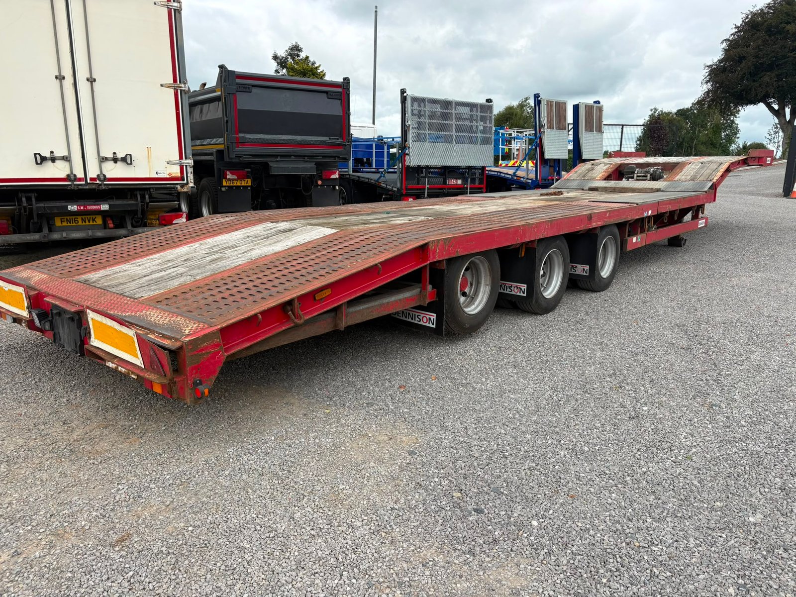 2011 Dennison Extendable Low Loader