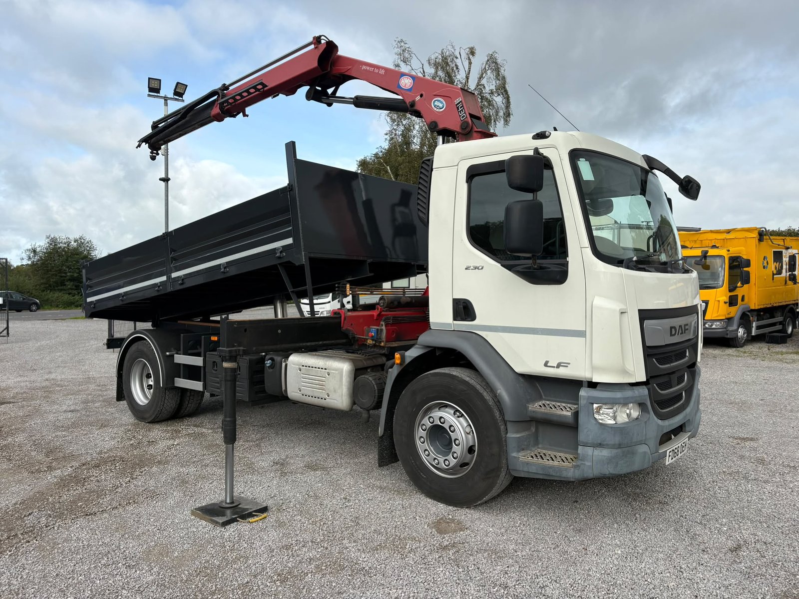2019 DAF LF 230